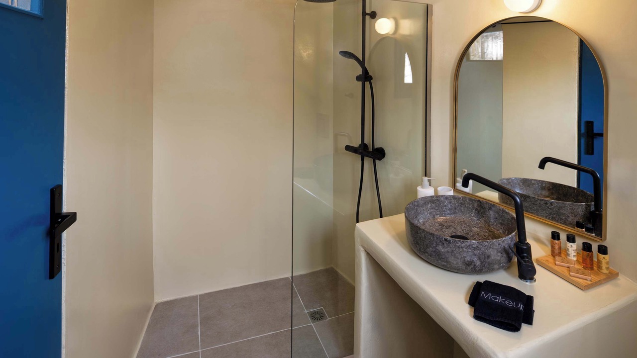Photo of Bathroom in Akrotiri