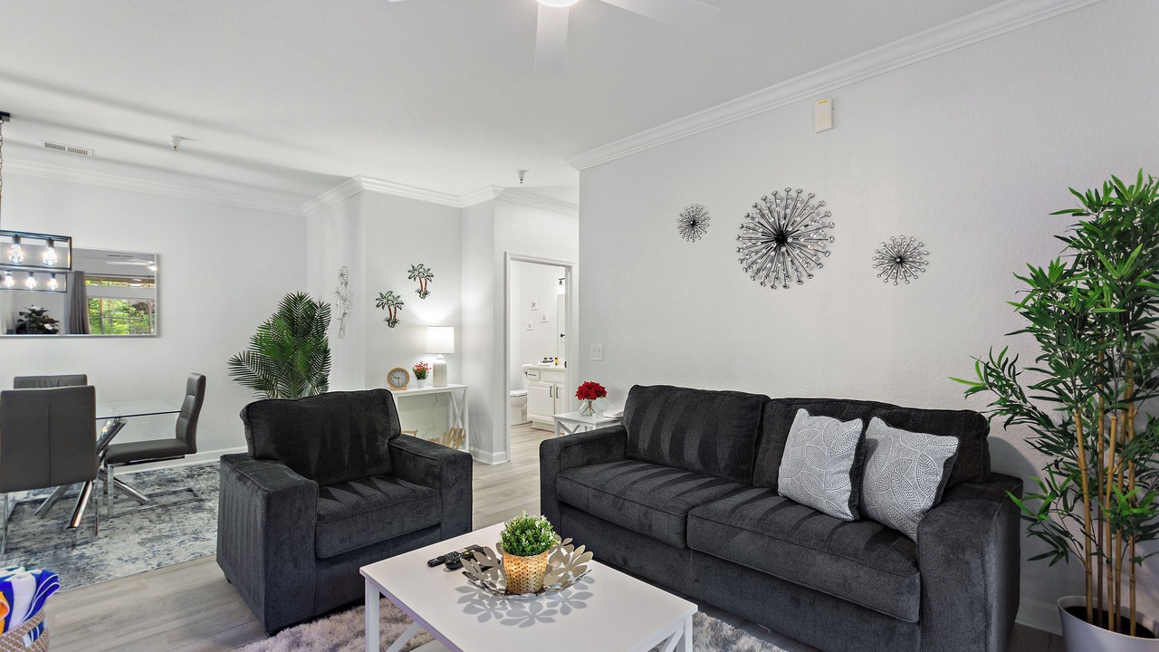 Photo of Livingroom in Four Corners