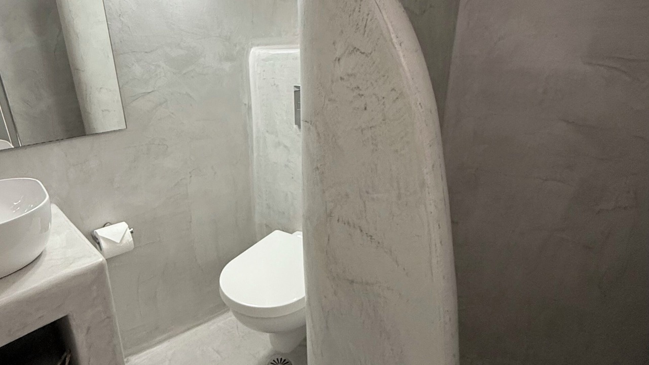 Photo of Bathroom in Fira