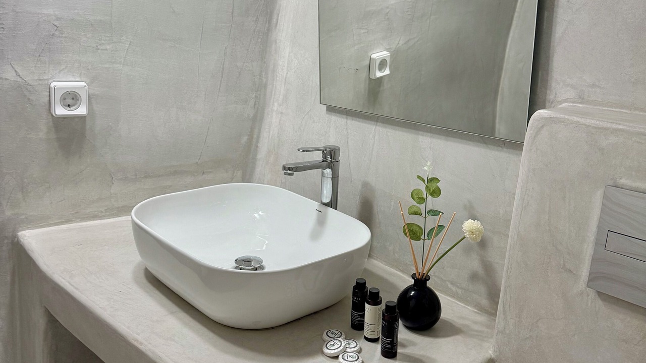 Photo of Bathroom in Fira