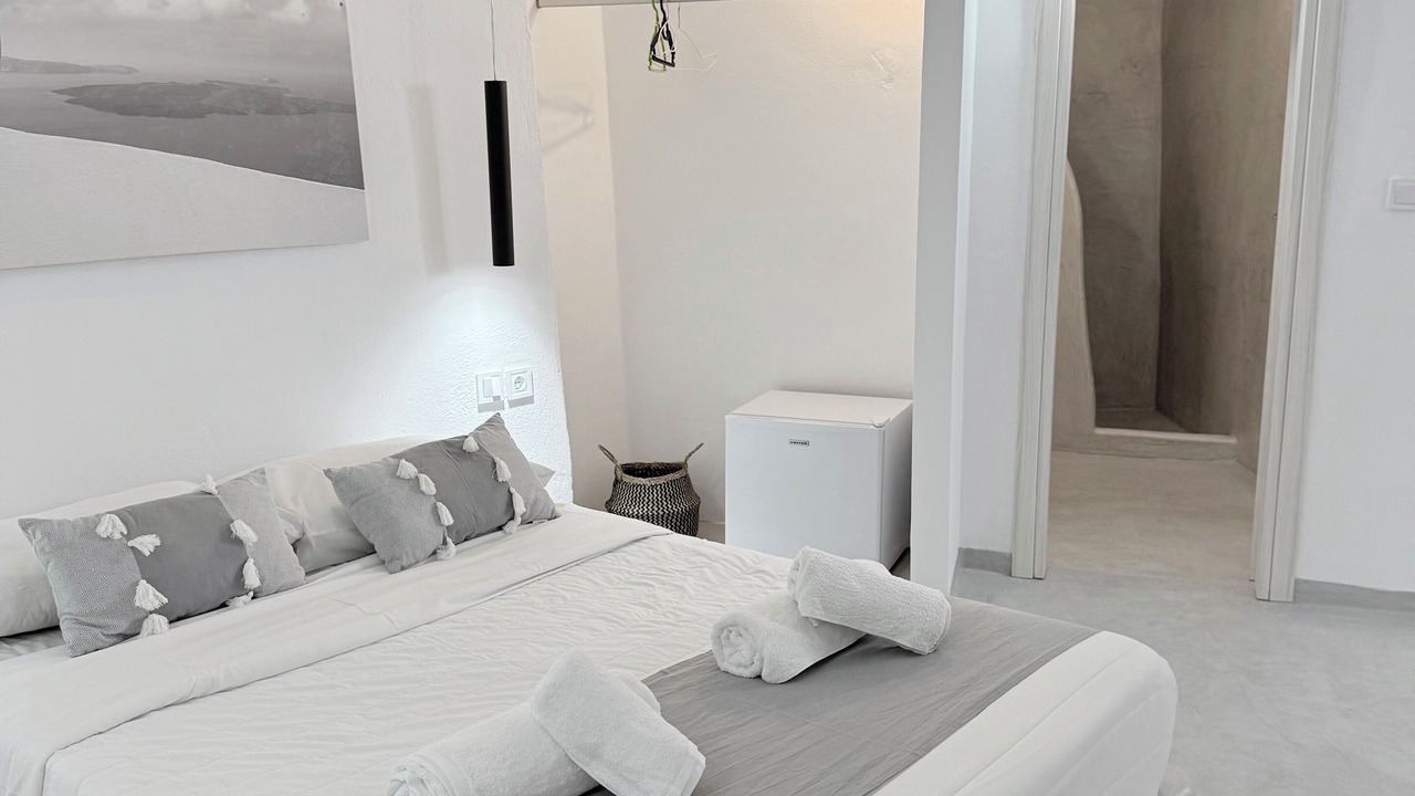 Photo of Bedroom in Fira