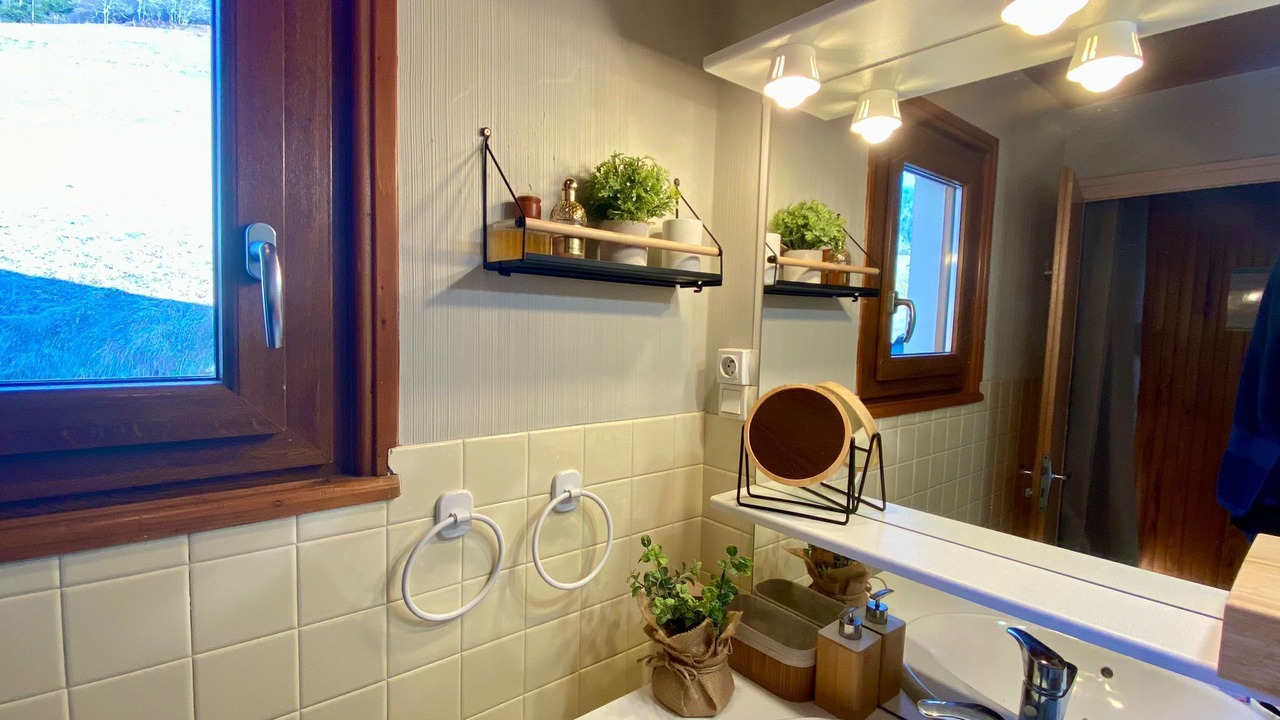 Photo of Bathroom in Les Clefs