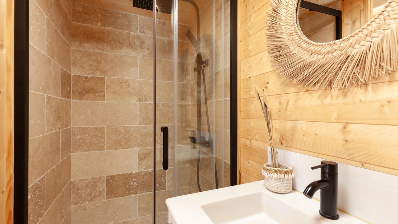 Photo of Bathroom in Peypin