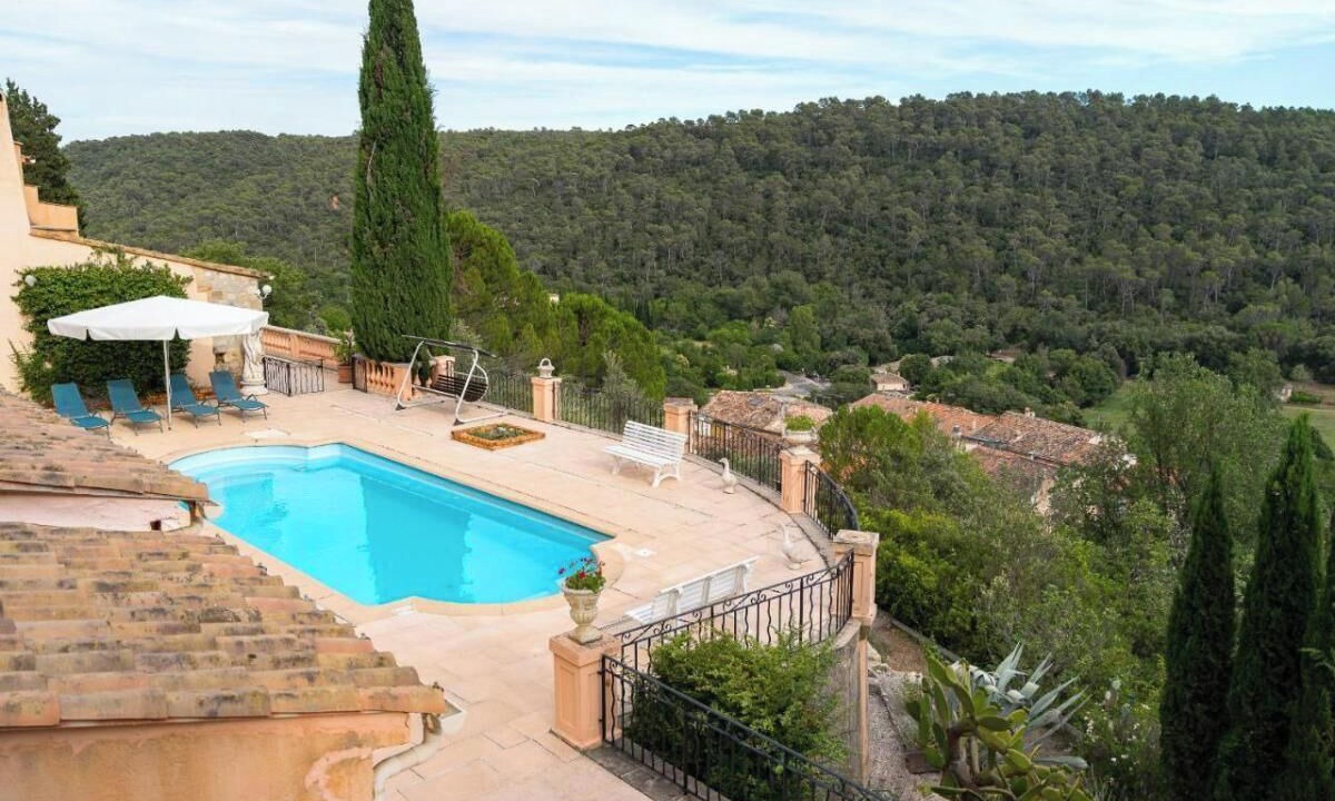 Photo of Outdoor in Vins-sur-Caramy