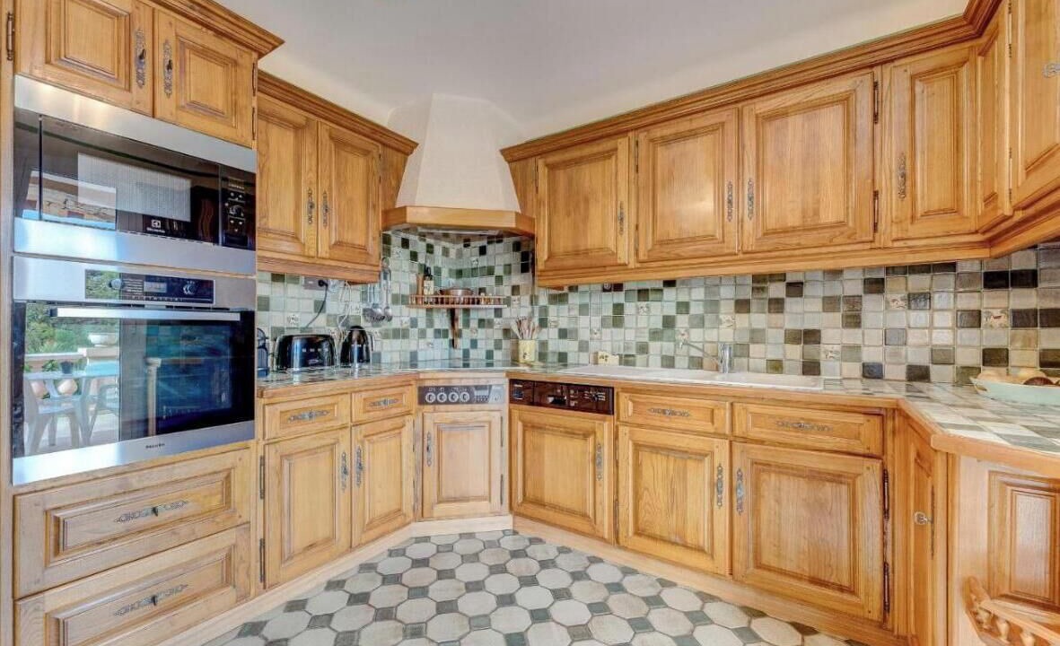 Photo of Kitchen in Vins-sur-Caramy