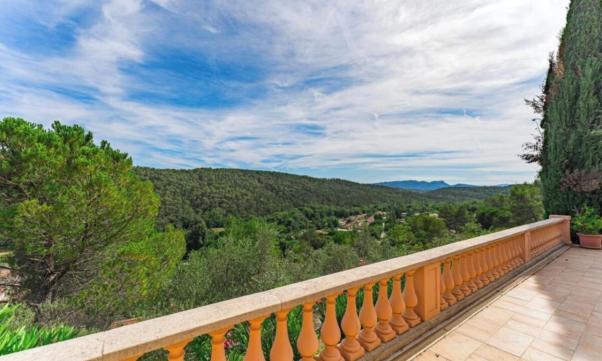 Photo of Outdoor in Vins-sur-Caramy