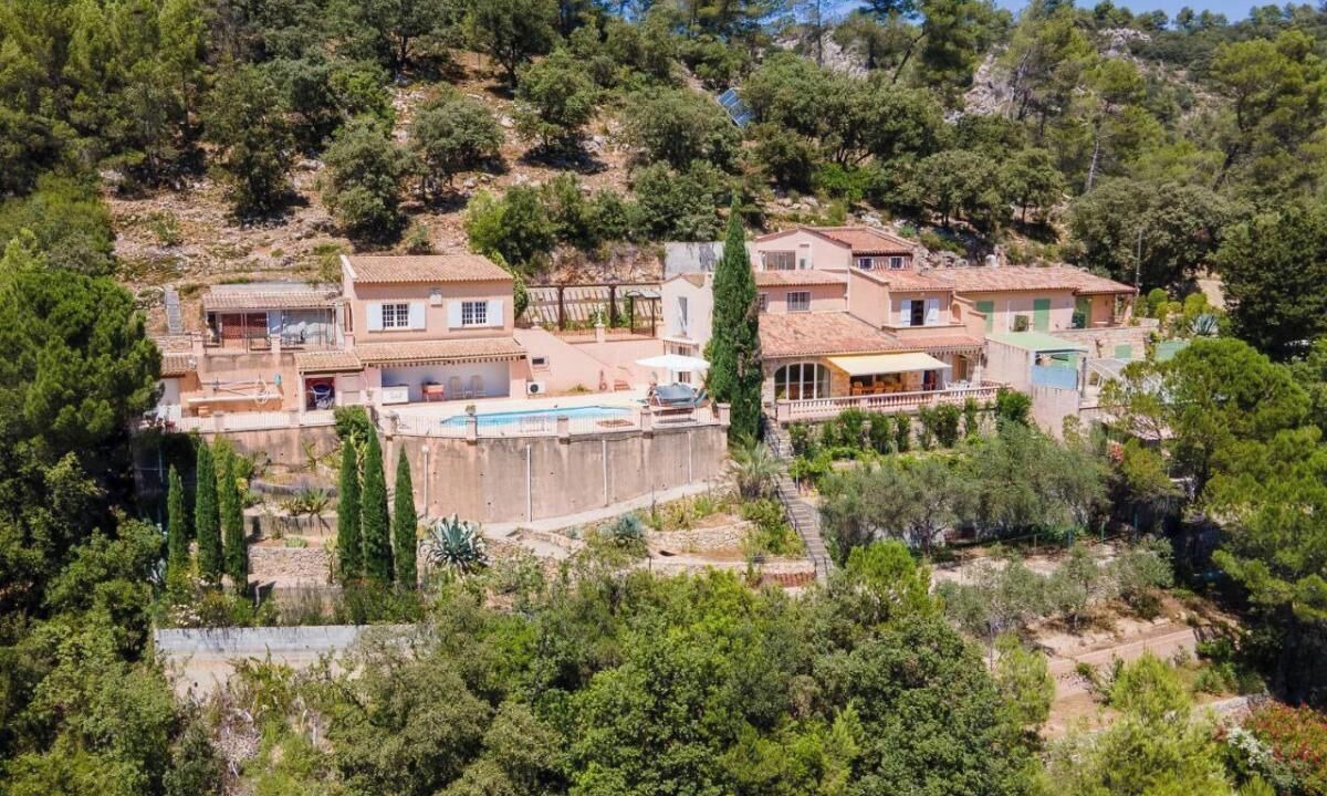 Photo of Outdoor in Vins-sur-Caramy