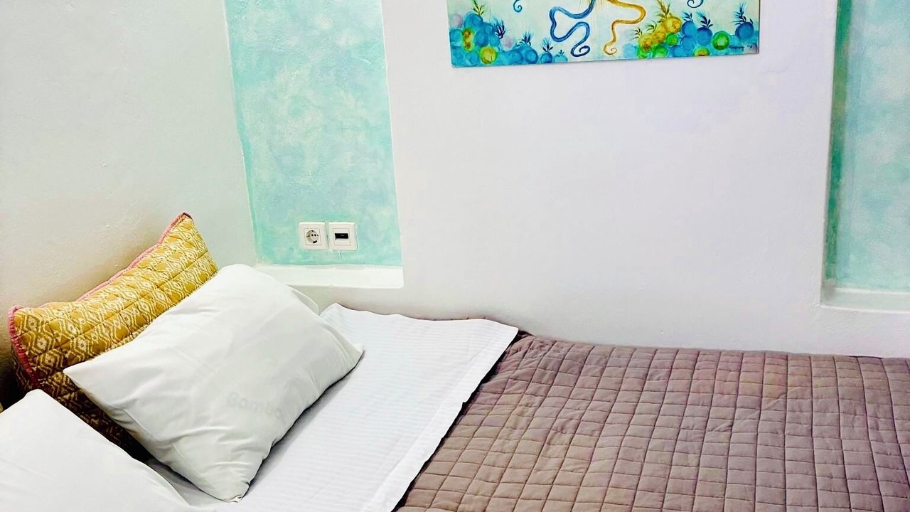 Photo of Bedroom in Ios Town