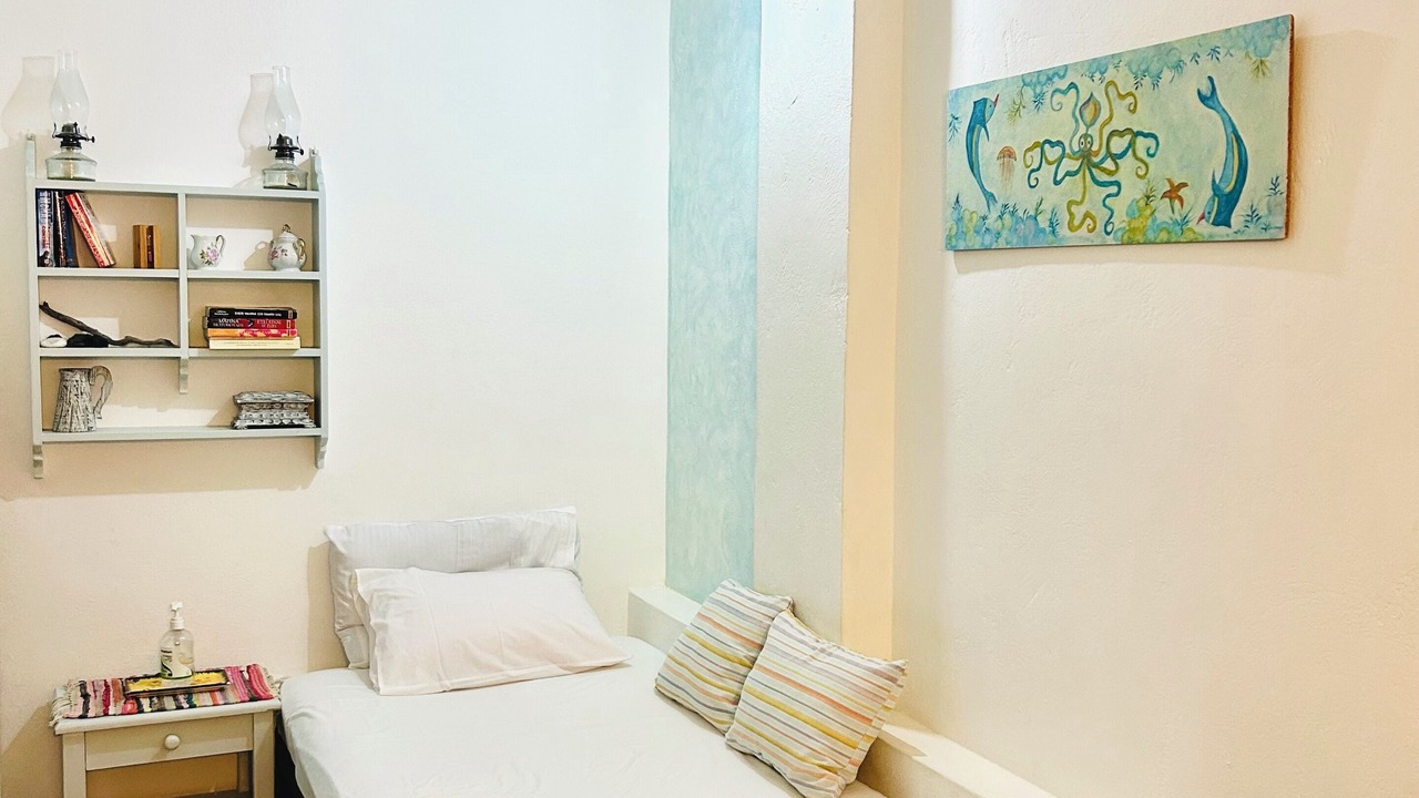 Photo of Bedroom in Ios Town