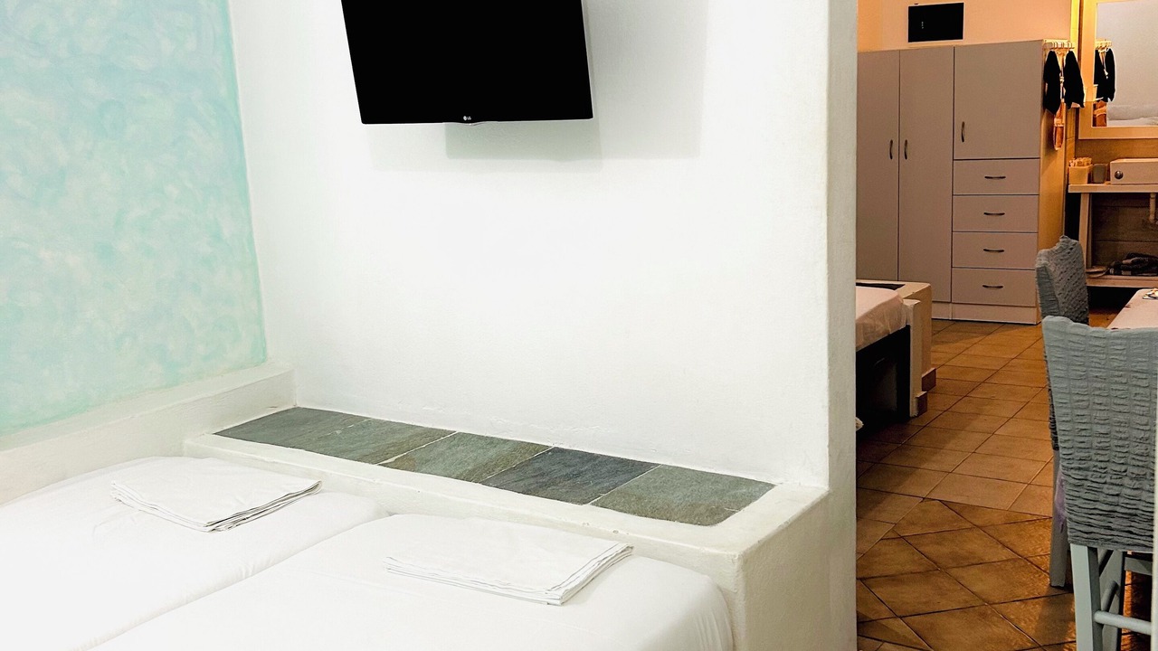 Photo of Bedroom in Ios Town