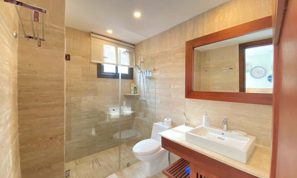 Photo of Bathroom in Portillo