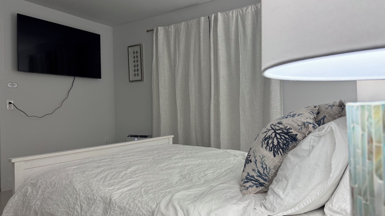 Photo of Bedroom in North Bay Village
