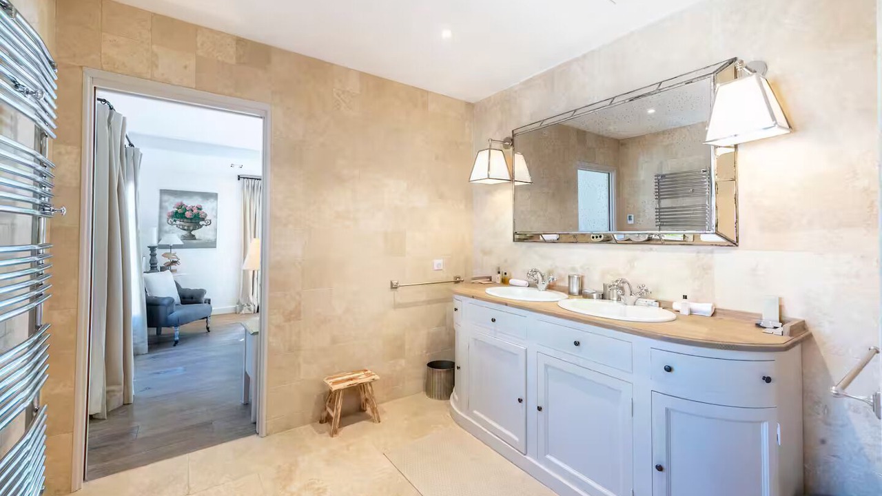 Photo of Bathroom in Saint-Paul-en-Foret
