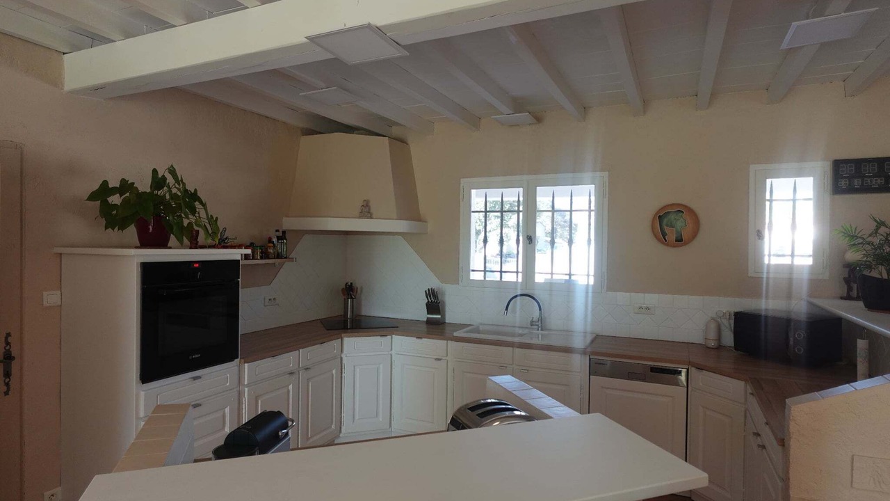 Photo of Kitchen in Besse-sur-Issole