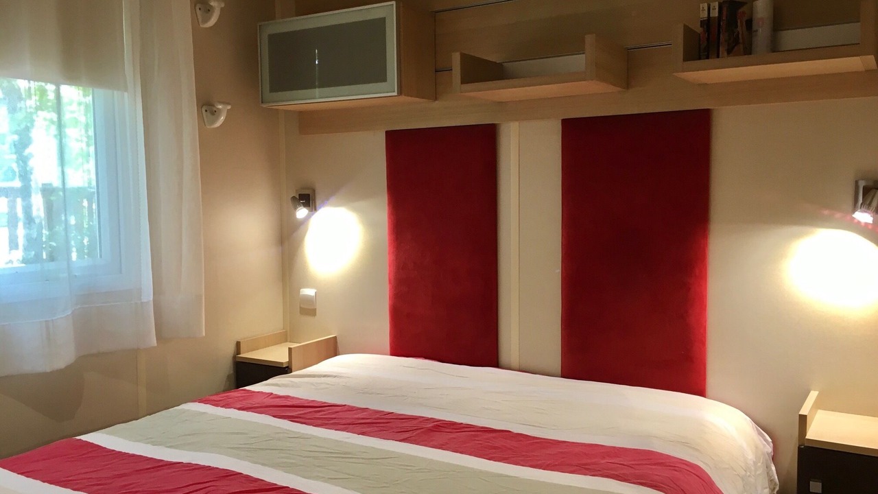 Photo of Bedroom in Saint-Privat-de-Champclos