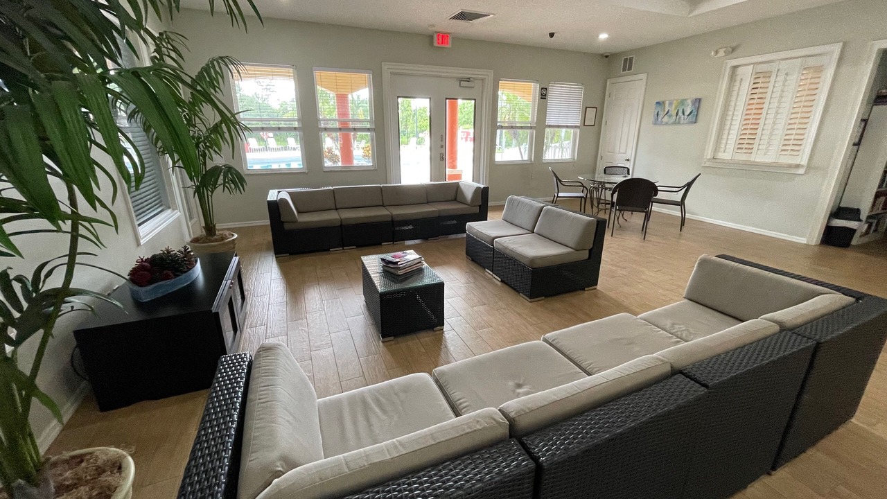 Photo of Livingroom in Haines City