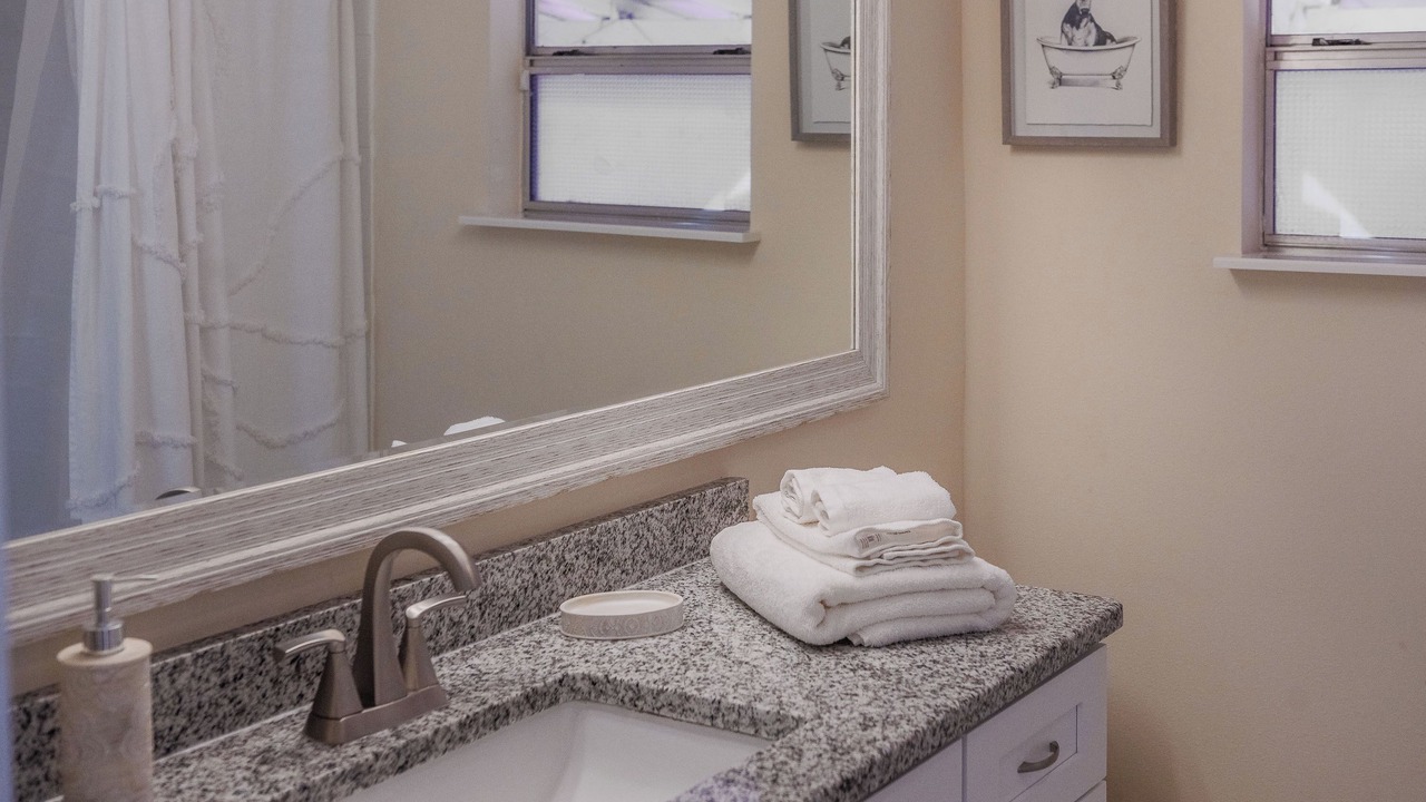 Photo of Bathroom in Dixieland