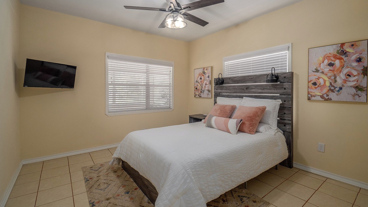Photo of Bedroom in Dixieland