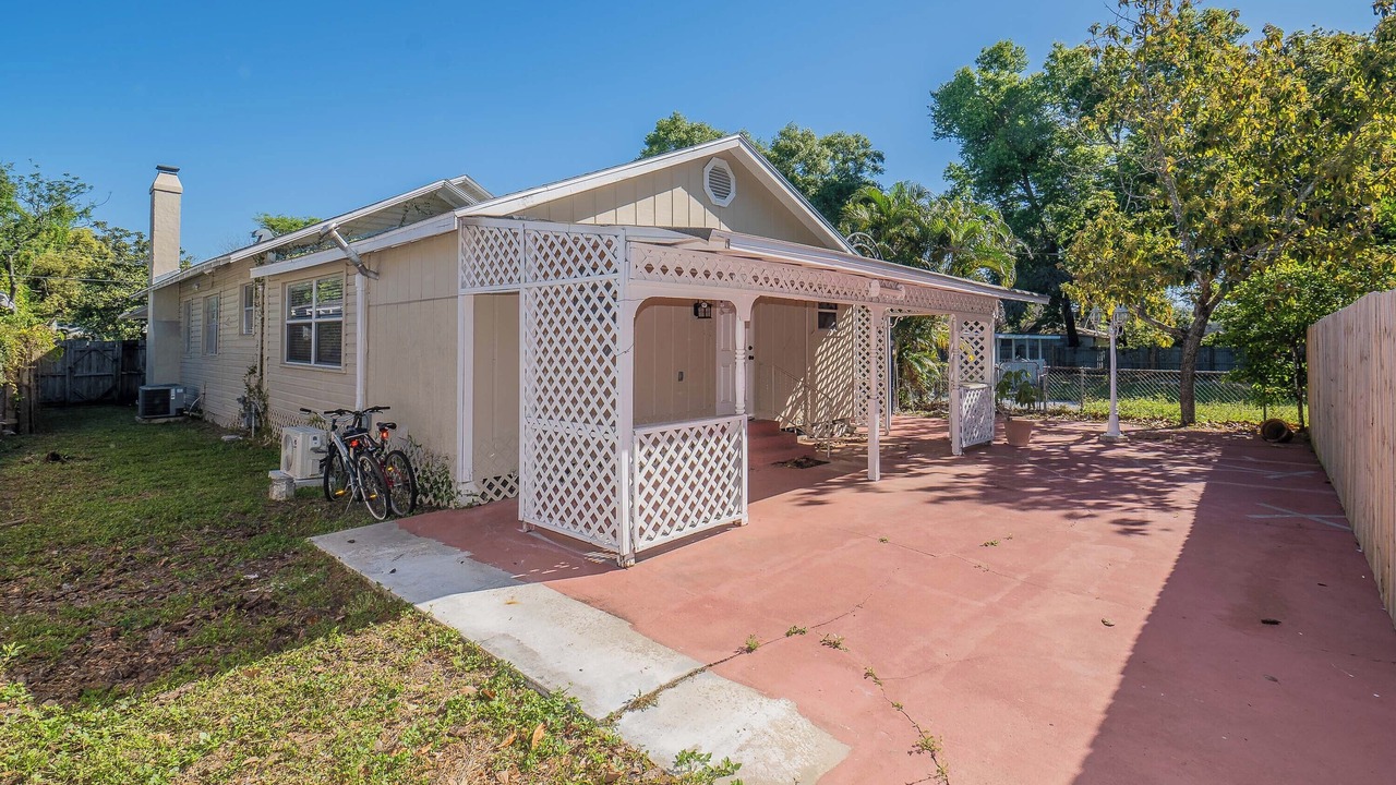 Photo of Outdoor in Dixieland
