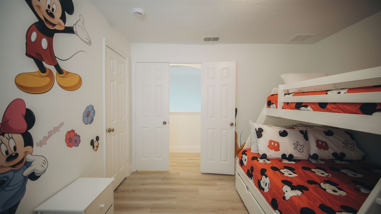 Photo of Bedroom in Windsor Palms