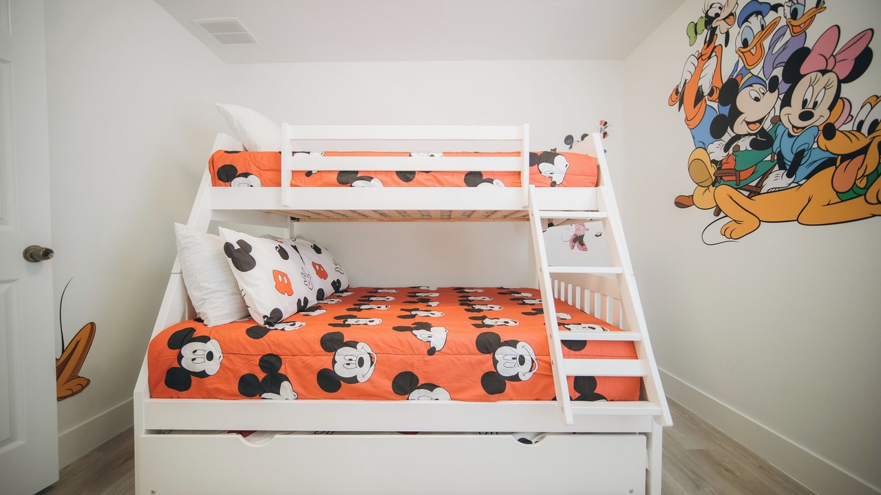 Photo of Bedroom in Windsor Palms