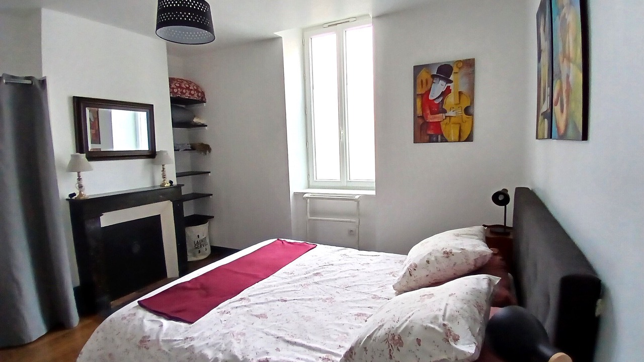 Photo of Bedroom in Moulins