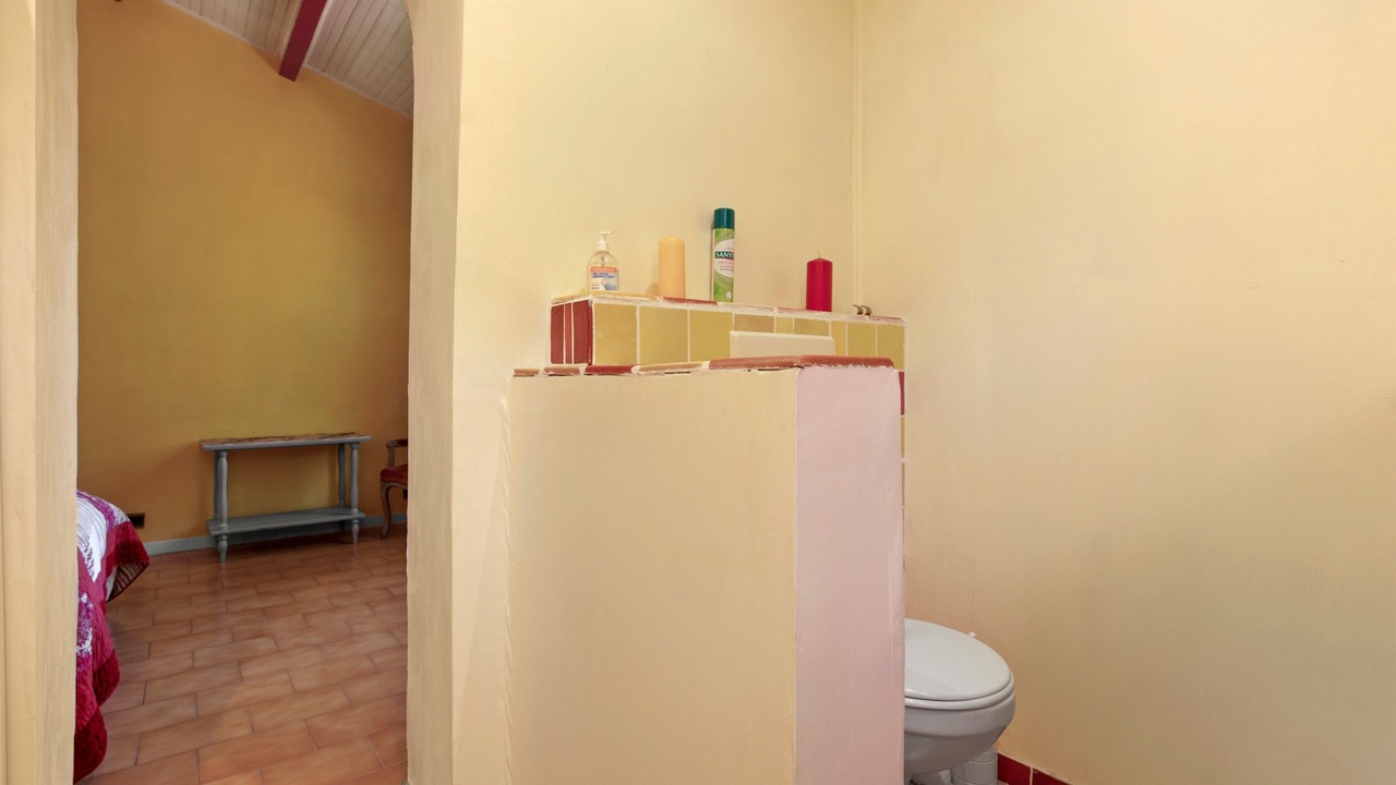 Photo of Bathroom in La Roquebrussanne