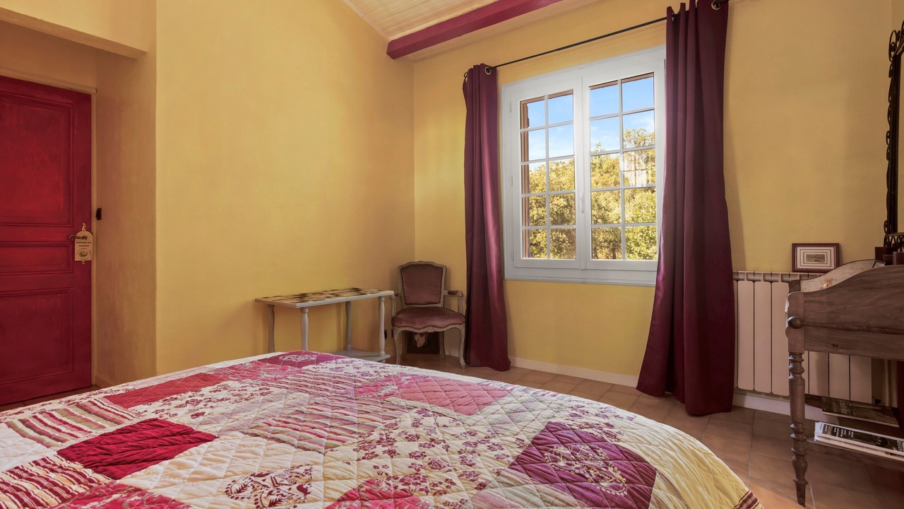 Photo of Bedroom in La Roquebrussanne