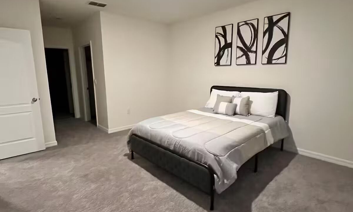 Photo of Bedroom in Winter Haven