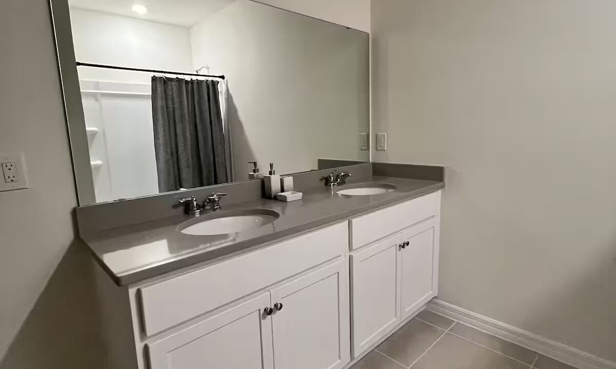 Photo of Bathroom in Winter Haven