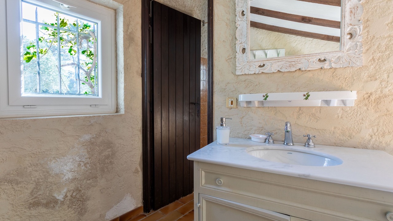 Photo of Bathroom in Draguignan