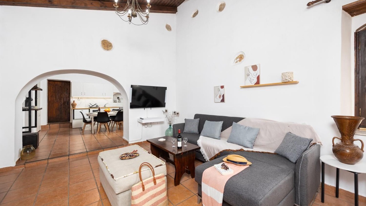 Photo of Livingroom in Pikris