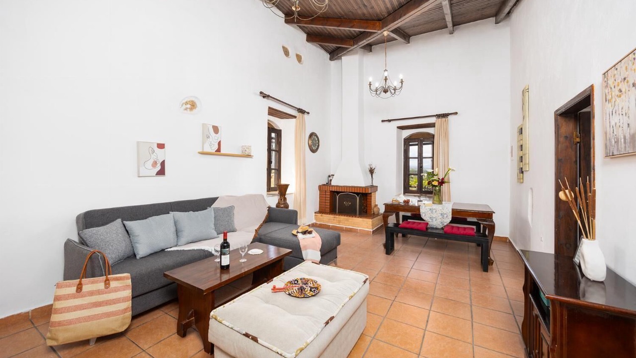 Photo of Livingroom in Pikris