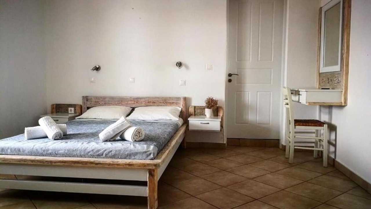 Photo of Bedroom in Schoinousa