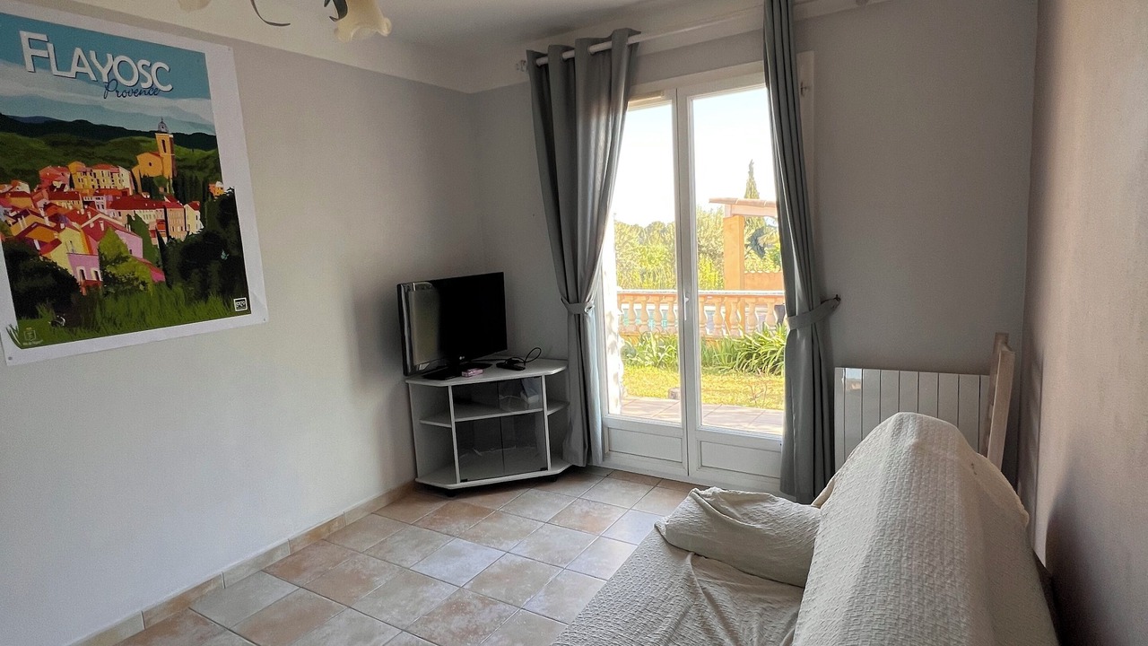 Photo of Bedroom in Flayosc
