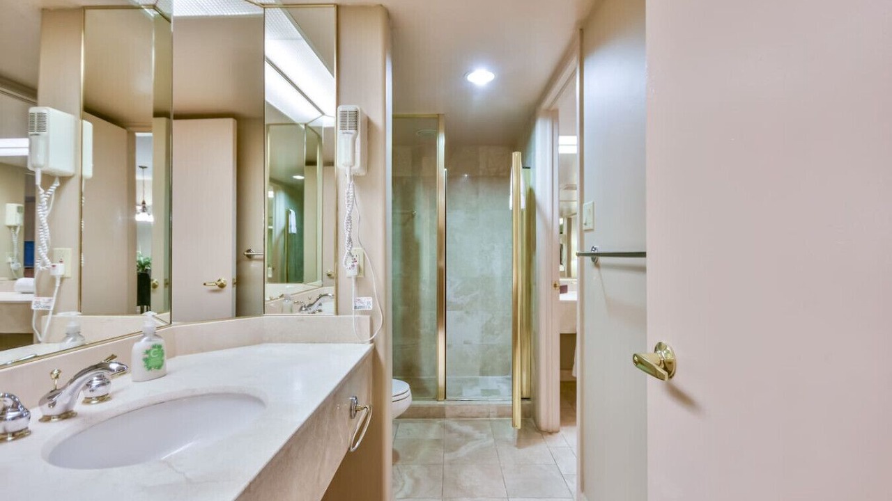 Photo of Bathroom in Oro-Medonte