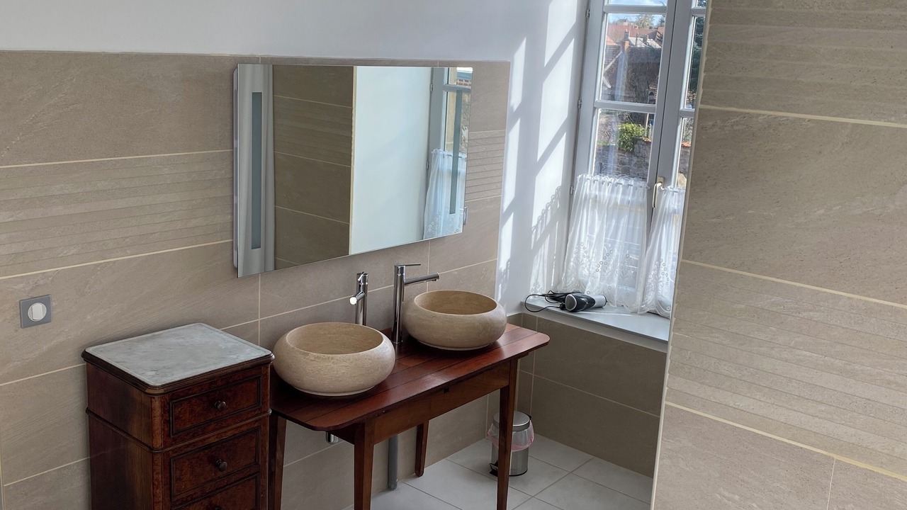 Photo of Bathroom in Montmarault