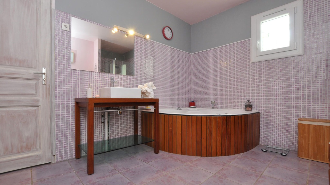 Photo of Bathroom in Besse-sur-Issole