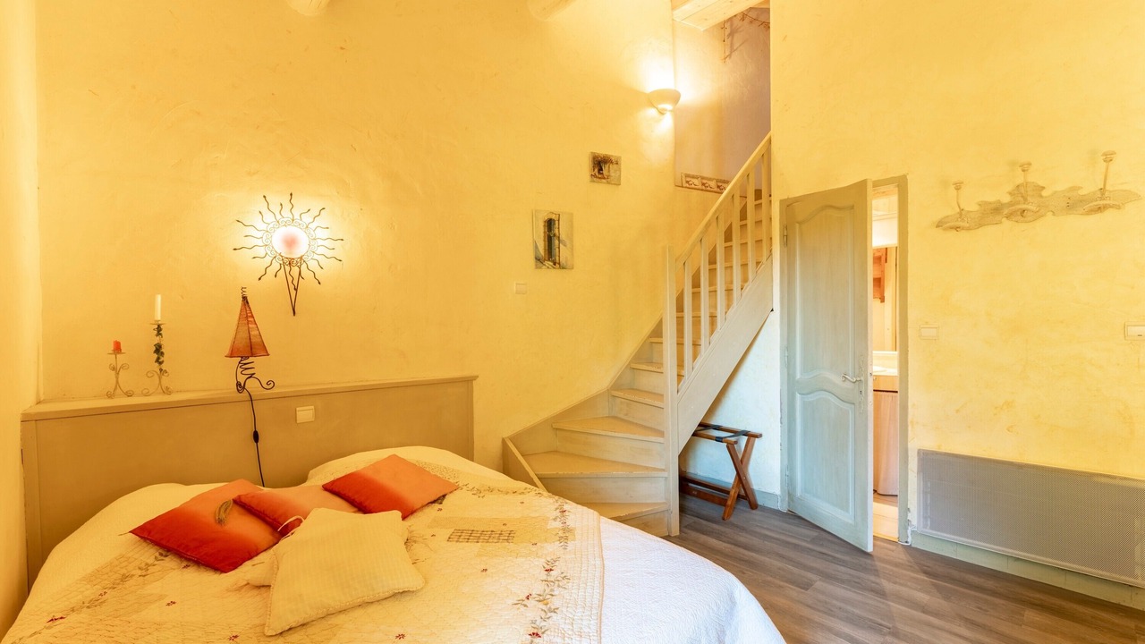 Photo of Bedroom in Velleron