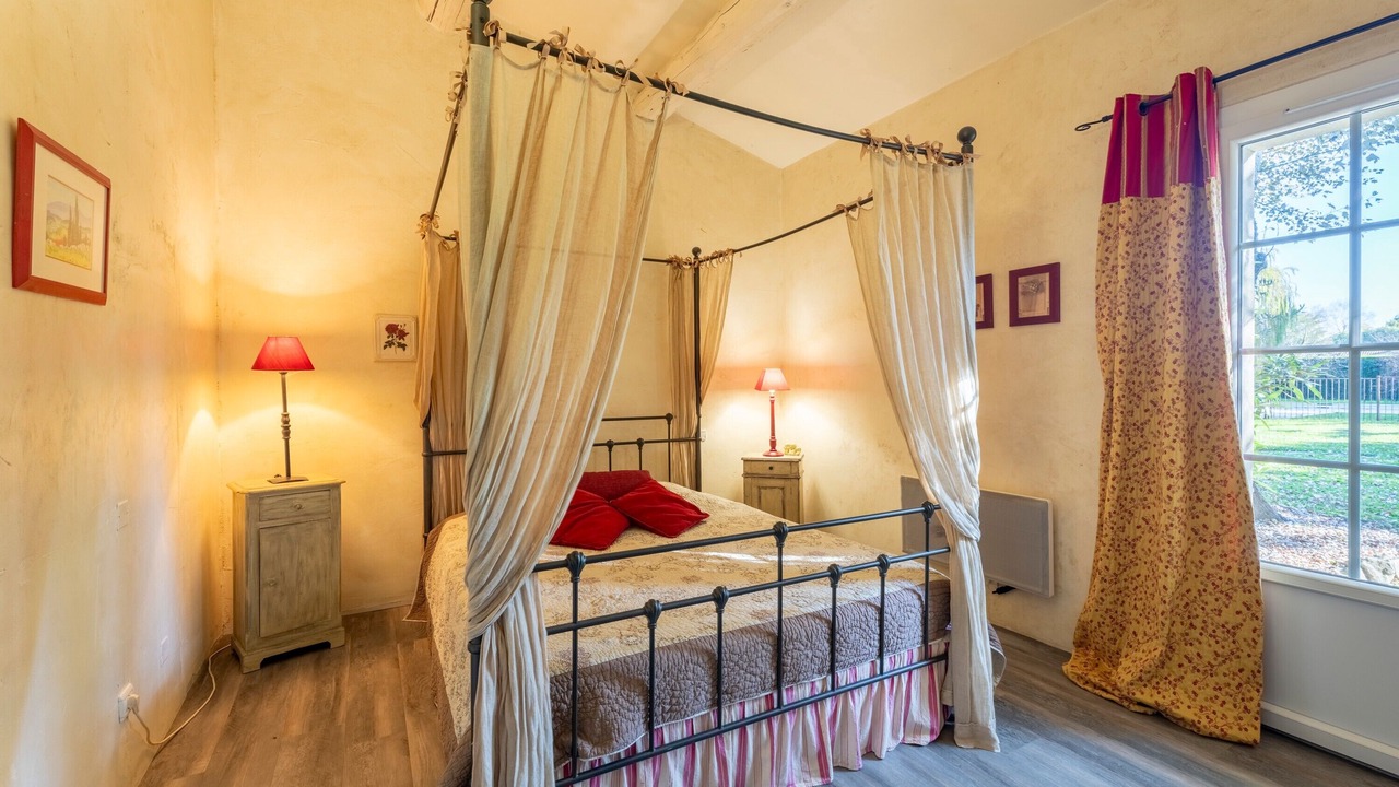 Photo of Bedroom in Velleron