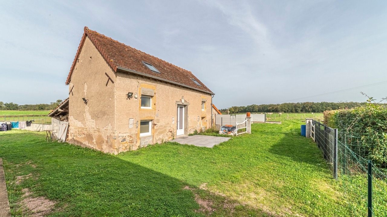 Photo of Outdoor in Saint-Yan