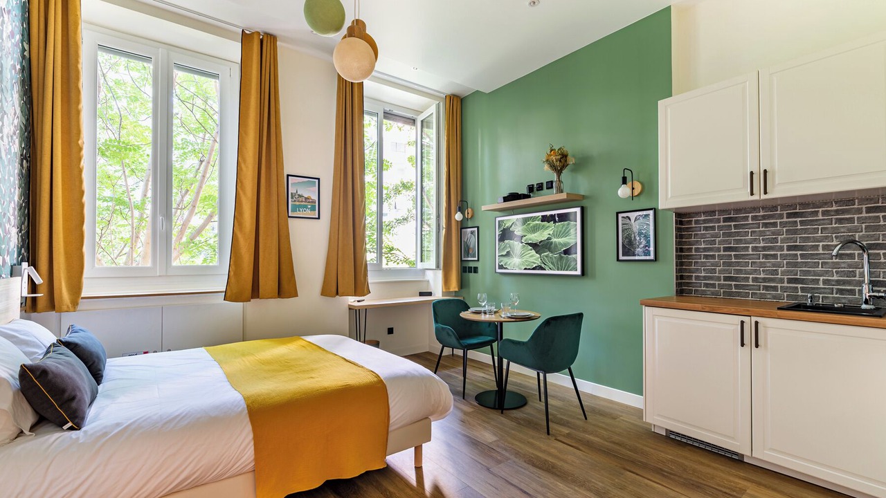 Photo of Bedroom in Voltaire - Saint Amour