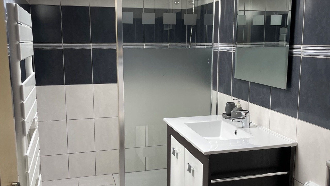 Photo of Bathroom in Regusse