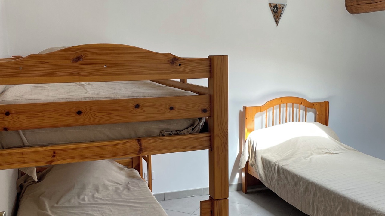 Photo of Bedroom in Regusse