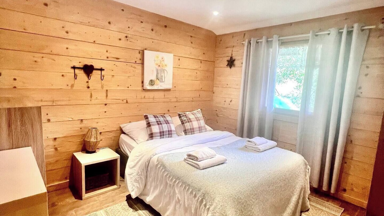 Photo of Bedroom in Les Clefs