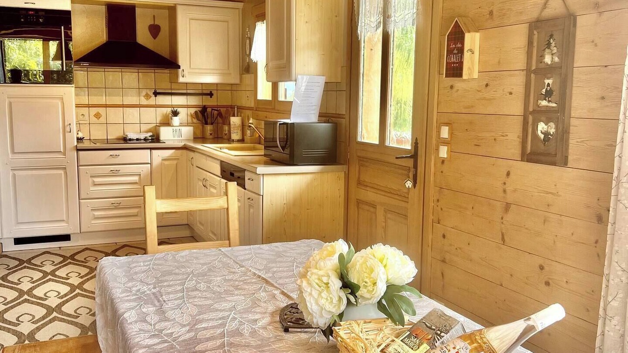 Photo of Kitchen in Les Clefs