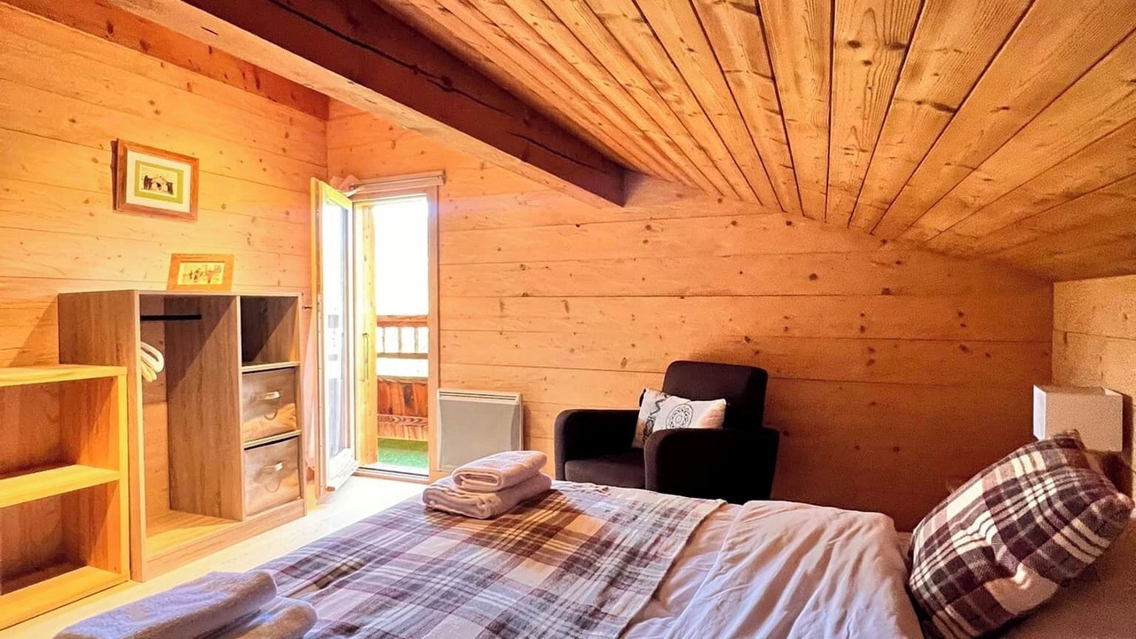 Photo of Bedroom in Les Clefs