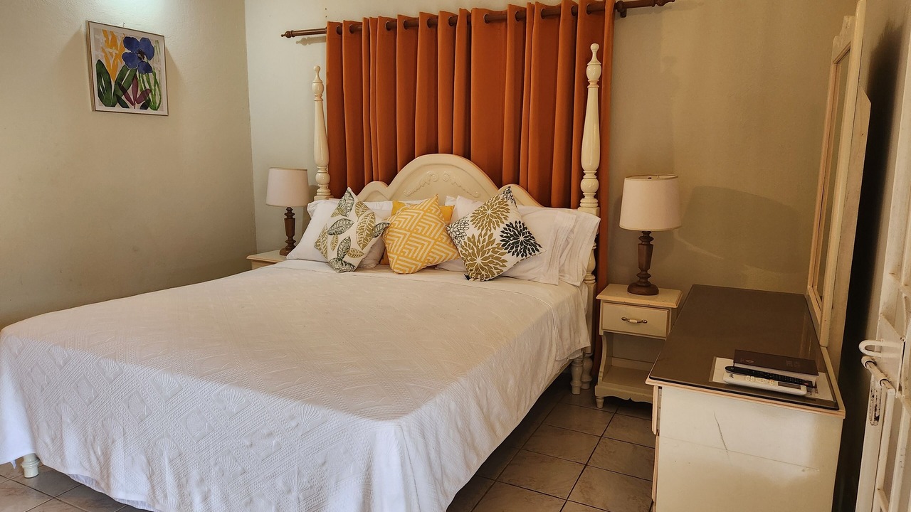 Photo of Bedroom in Runaway Bay