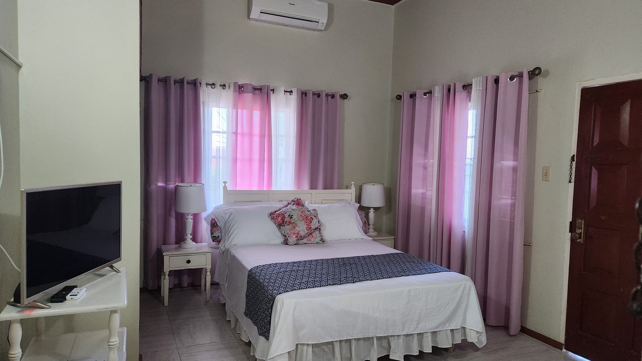 Photo of Bedroom in Runaway Bay