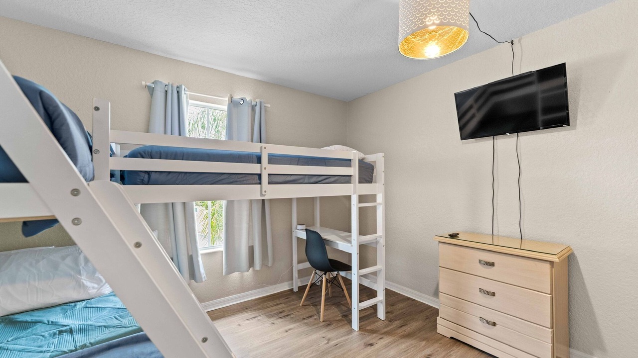 Photo of Bedroom in Regal Palms